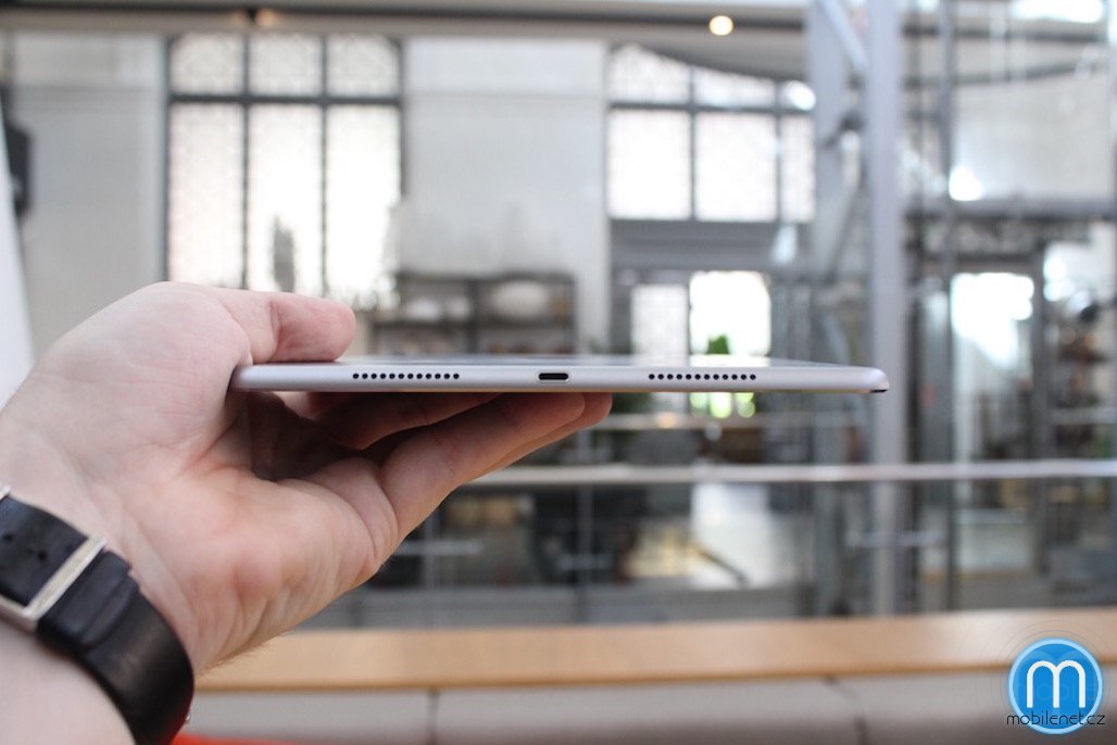 Apple iPad Pro (9.7)