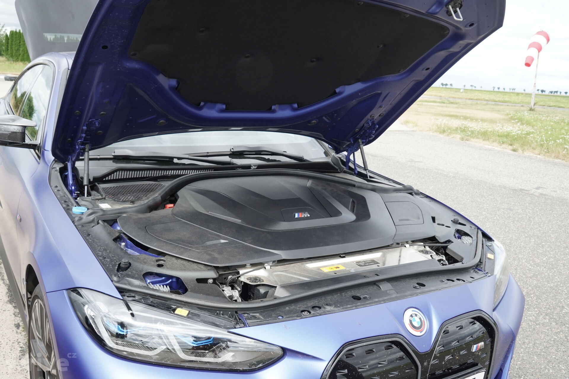 BMW i4 vs. Tesla Model 3