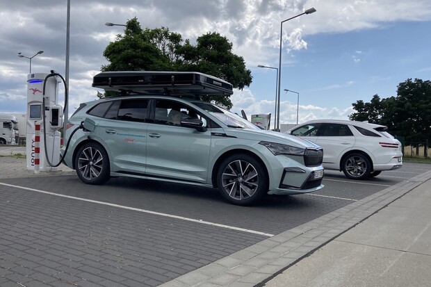 Funkce Plug & Charge na Škodě Enyaq 60 iV 