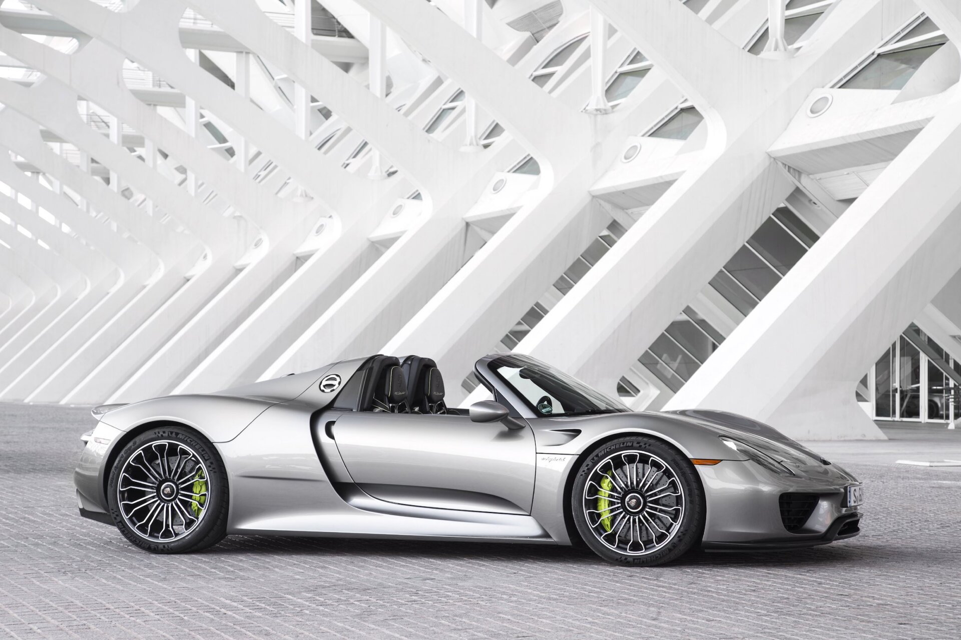 Porsche 918 Spyder (2013)