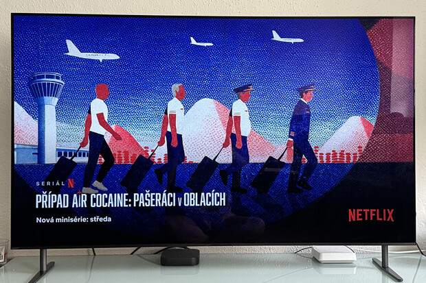 Na co se podívat o víkendu? Ironický seriál Aniela a dokument o pašování kokainu